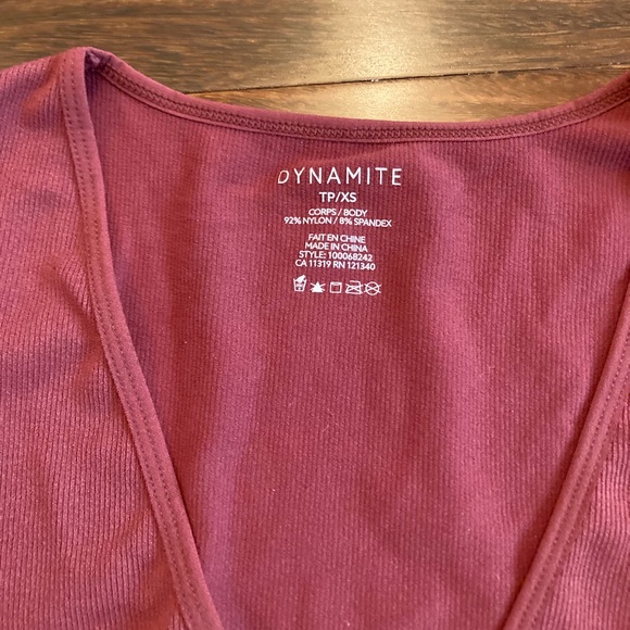 NWOT Dynamite Logan V-neck Long Sleeve - Picture 6 of 6
